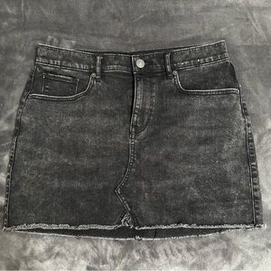 Express Black Denim Straight Mini Mid Rise Skirt